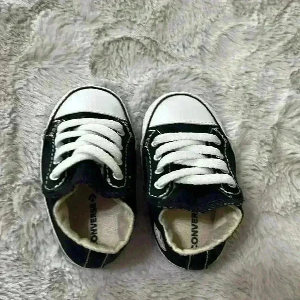 Baby converse